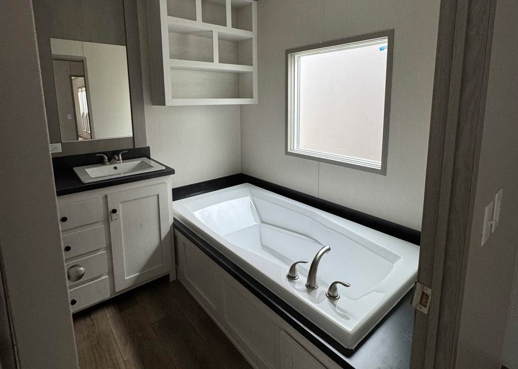 Resolution C bathroom